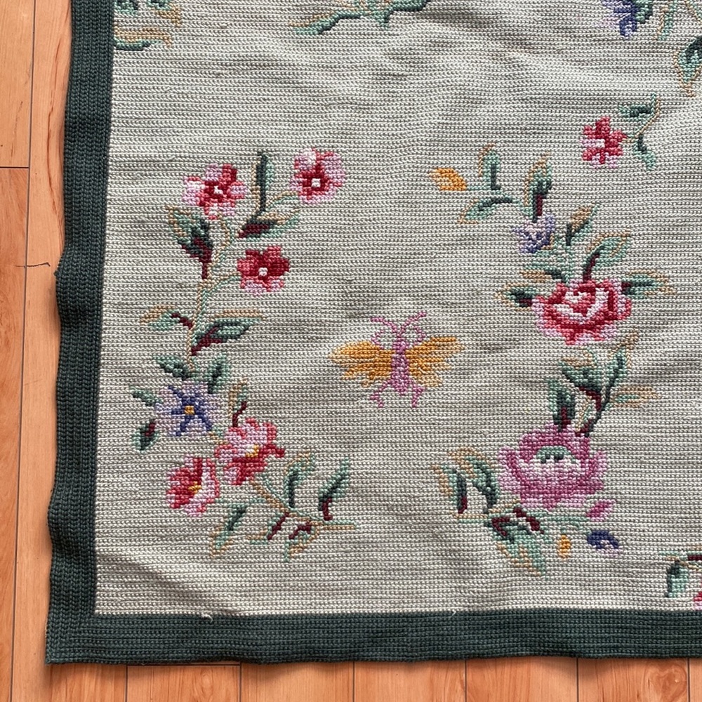 6’x9’ green floral needlepoint rug, never used.